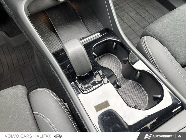 2025 Volvo EC40 Ultra Black Edition-19