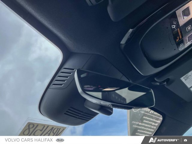 Volvo EC40 Ultra Black Edition 2025-19