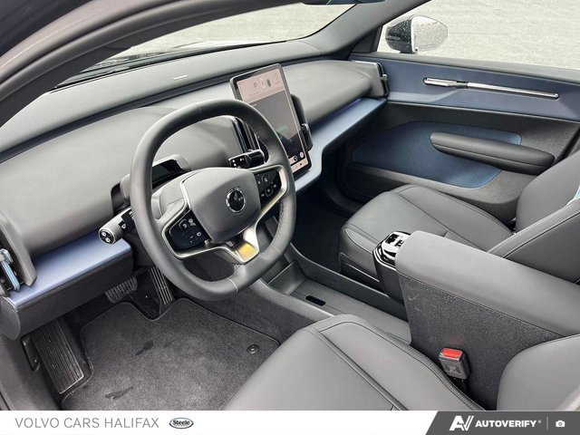 2025 Volvo EX30 Plus-11