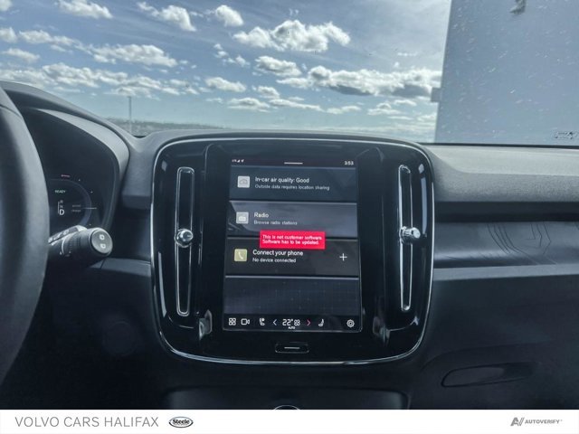 2025 Volvo EX40 Plus-15