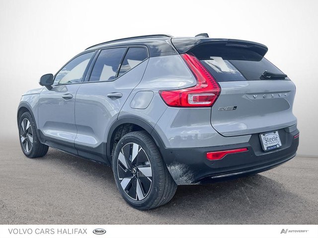 2025 Volvo EX40 Plus-3
