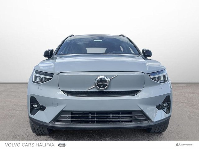 2025 Volvo EX40 Plus-1