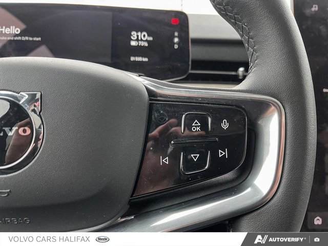 Volvo EX90 Ultra 2025-13