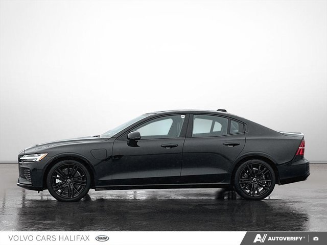 2025 Volvo S60 Plug-In Hybrid Ultra Black Edition-2
