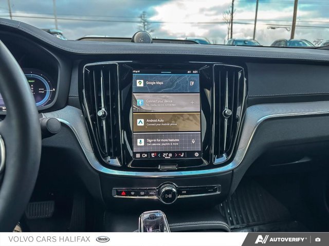 Volvo S60 Plug-In Hybrid Ultra Black Edition 2025-18