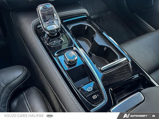 Volvo S60 Plug-In Hybrid Ultra Black Edition 2025-17