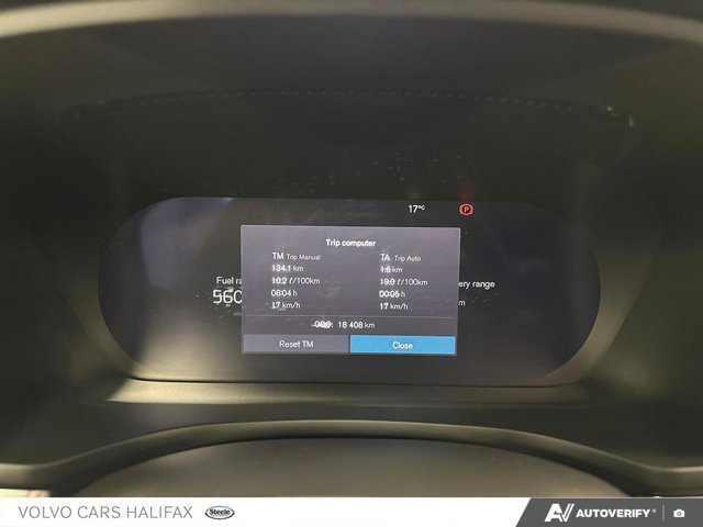 2025 Volvo S60 Plug-In Hybrid Ultra Black Edition-14