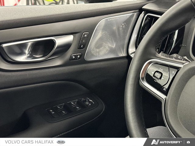 2025 Volvo S60 Plug-In Hybrid Ultra Black Edition-16