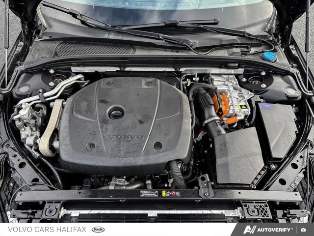 Volvo S60 Plug-In Hybrid Ultra Black Edition 2025-9