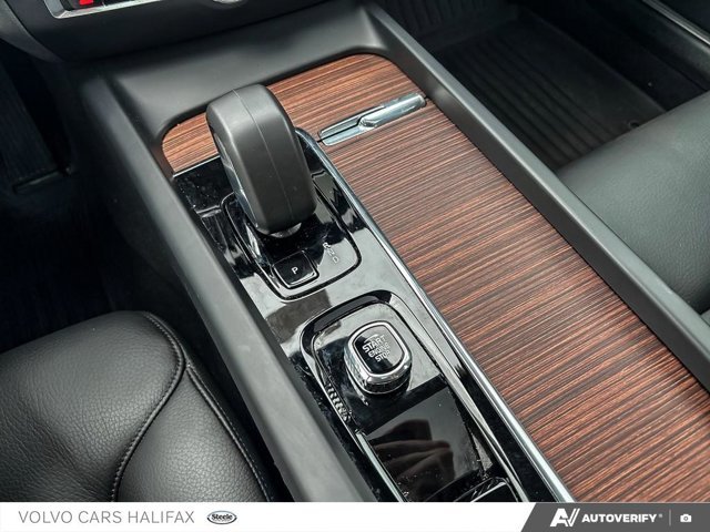 2024 Volvo S60 Plus Dark Theme-17