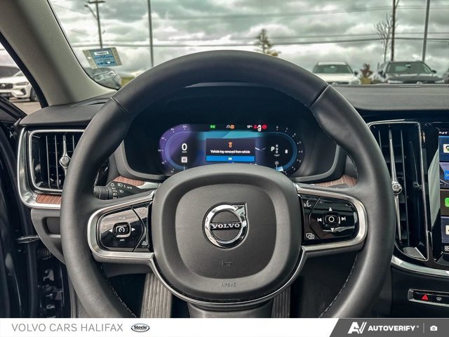 2024 Volvo S60 Plus Dark Theme-13