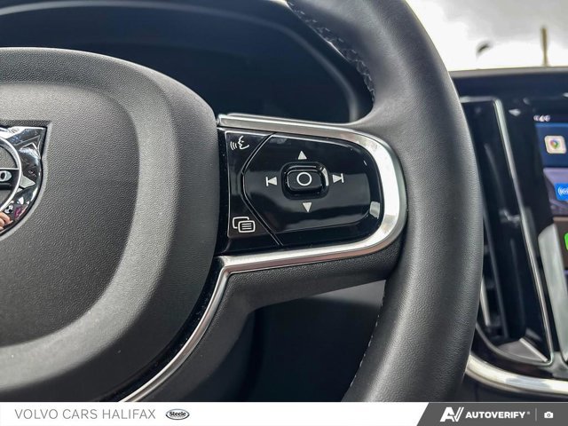 2024 Volvo S60 Plus Dark Theme-15