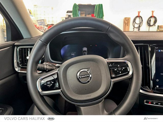 Volvo S60 Plus Dark Theme 2024-13
