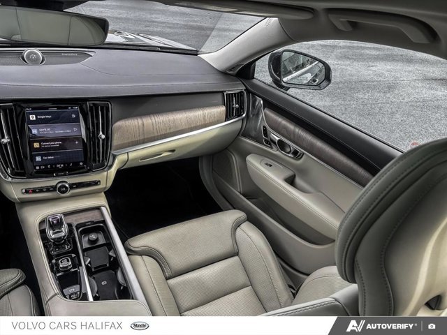 2023 Volvo S90 Ultimate Bright Theme-24