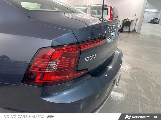 2023 Volvo S90 Ultimate Bright Theme-10