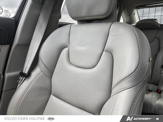 2023 Volvo S90 Ultimate Bright Theme-19