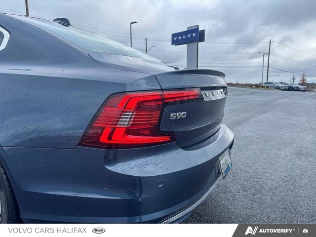 2023 Volvo S90 Ultimate Bright Theme-10