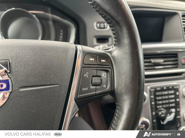 Volvo V60 Cross Country T5 Premier 2017-15
