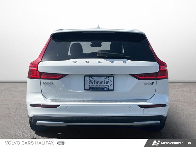 2023 Volvo V60 Cross Country Plus-4