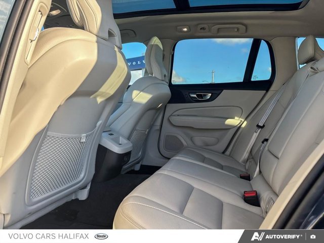 2025 Volvo V60 Cross Country Plus-22