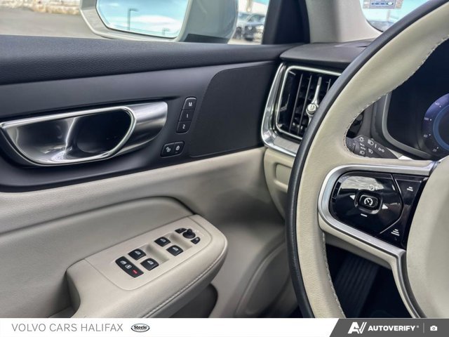 2025 Volvo V60 Cross Country Plus-16