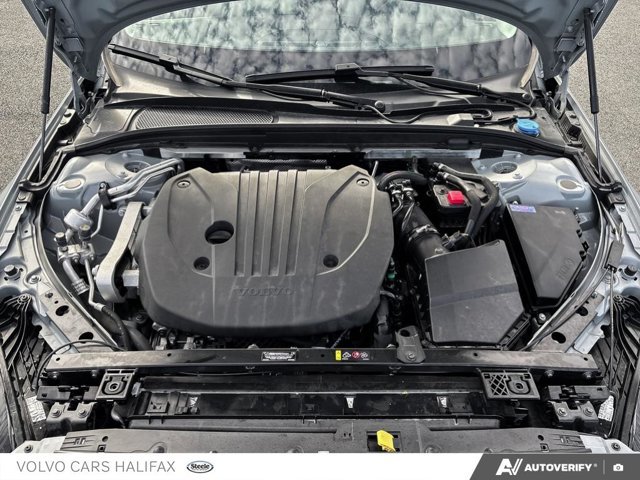 2025 Volvo V60 Cross Country Plus-9