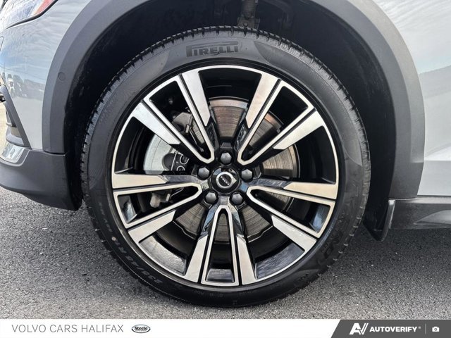 2025 Volvo V60 Cross Country Plus-5