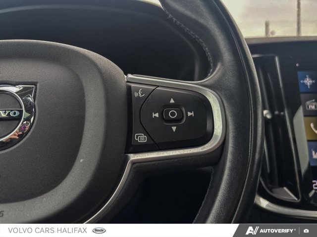 2022 Volvo V60 Momentum-15