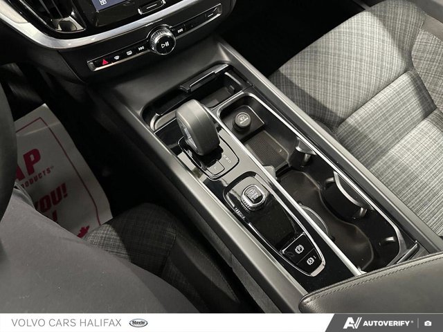 2023 Volvo V60 Core-19
