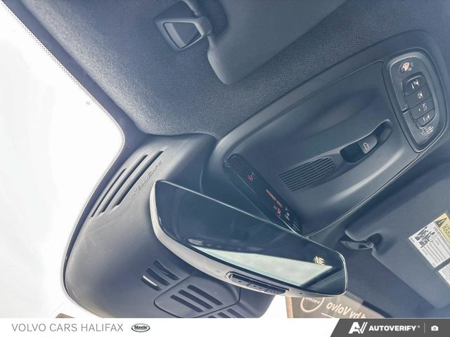 2021 Volvo XC40 R-Design-20