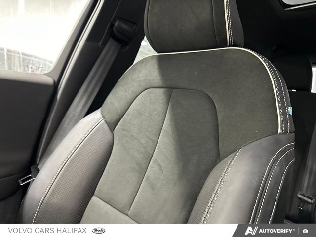 2021 Volvo XC40 R-Design-19