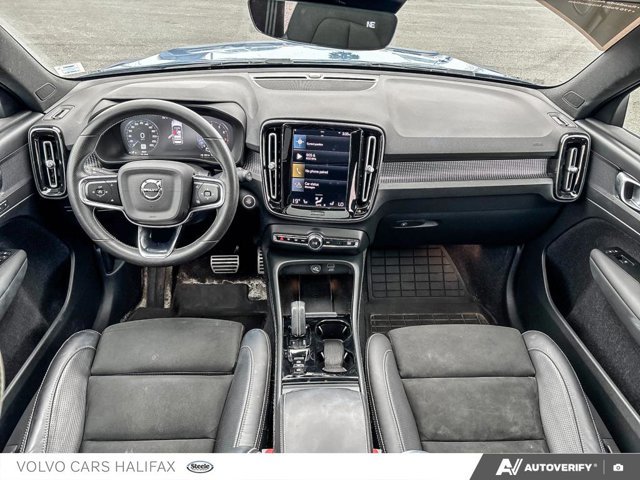 2021 Volvo XC40 R-Design-23