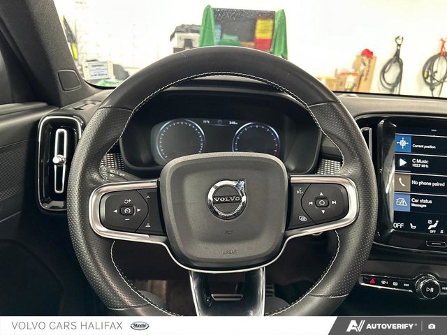 2021 Volvo XC40 R-Design-13