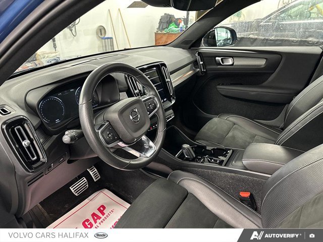 2021 Volvo XC40 R-Design-12