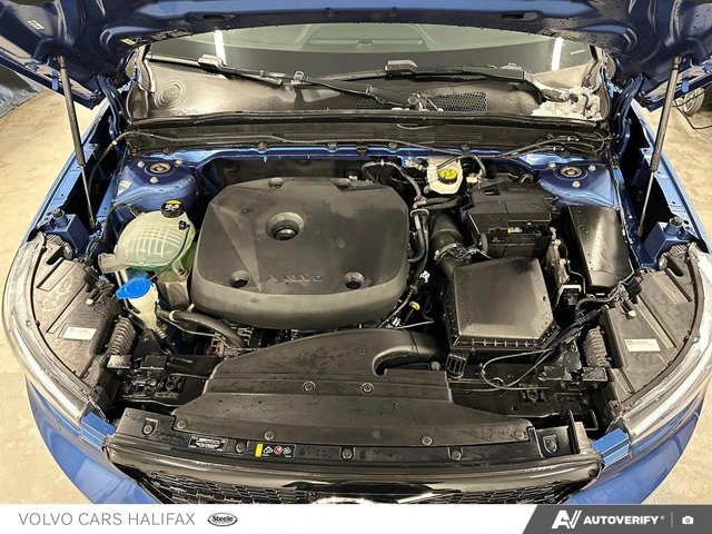 2021 Volvo XC40 R-Design-9