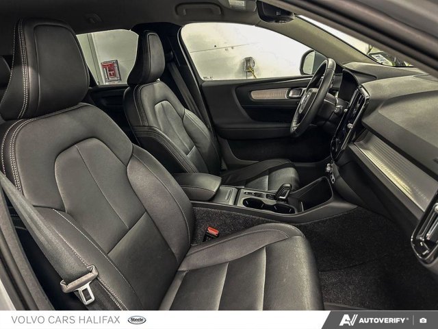 Volvo XC40 Momentum 2021-21