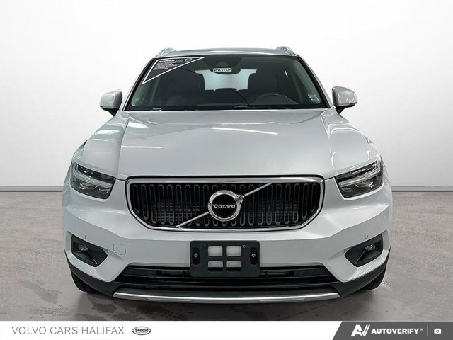 Volvo XC40 Momentum 2021-1