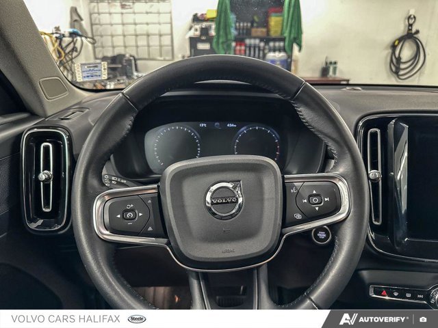 Volvo XC40 Momentum 2021-13