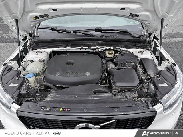 Volvo XC40 R-Design 2022-9