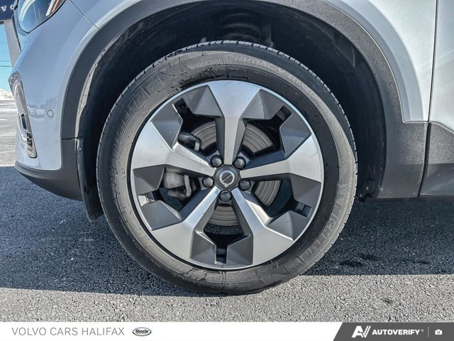 2023 Volvo XC40 Ultimate Dark Theme-5