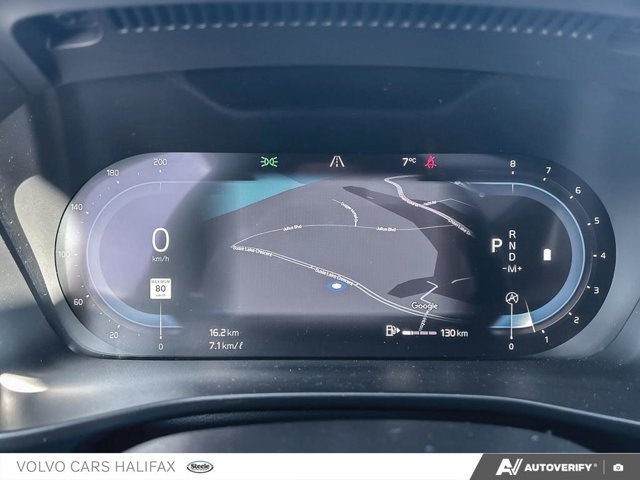 2023 Volvo XC40 Ultimate Dark Theme-12