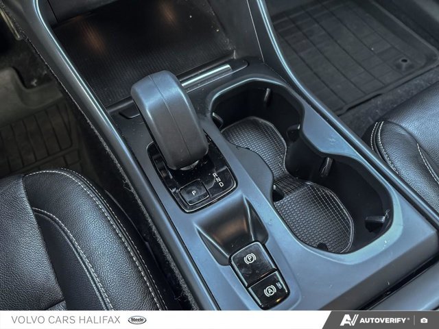 2023 Volvo XC40 Core-17
