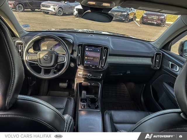 2023 Volvo XC40 Core-23