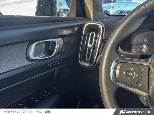 2023 Volvo XC40 Core-16