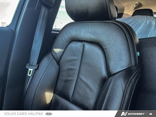 2023 Volvo XC40 Core-19