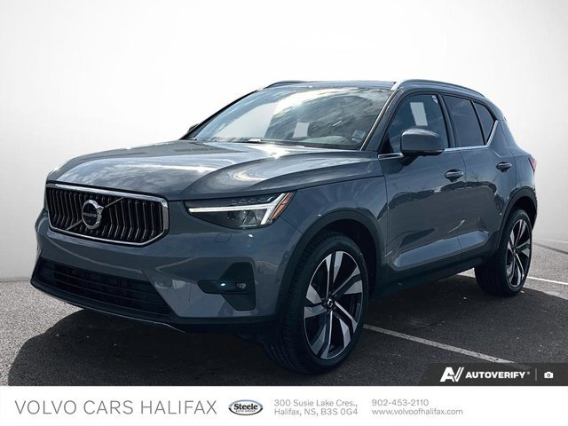 2023 Volvo XC40 Ultimate Bright Theme-0