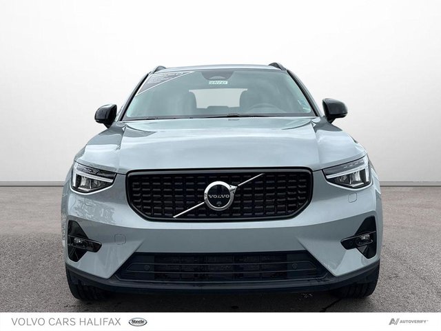 2025 Volvo XC40 Plus Dark Theme-1