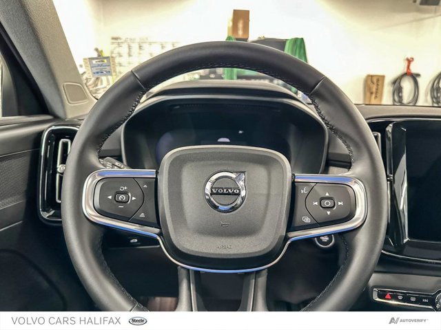 2025 Volvo XC40 Plus Dark Theme-13