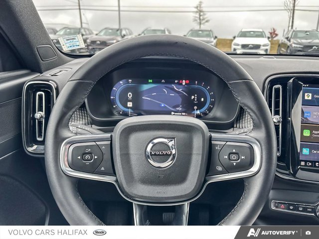 2025 Volvo XC40 Plus Dark Theme-13