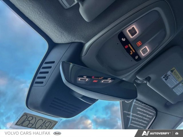 Volvo XC40 Core Bright Theme 2025-20